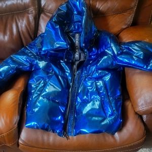 Women's size medium Kendall and Kylie coat.